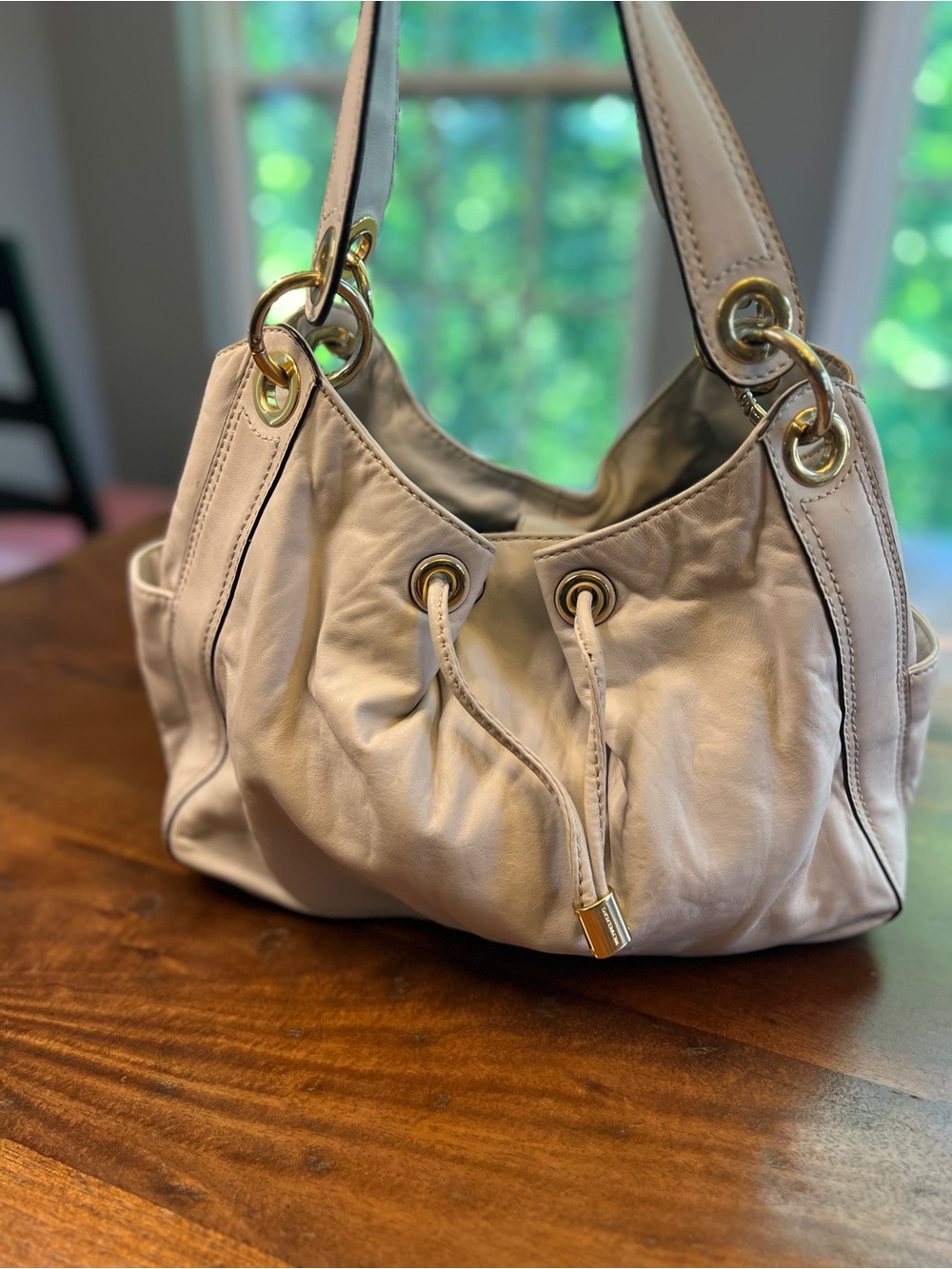 Michael Kors Large Cream Leather shoulder bag W/ Gold Accent